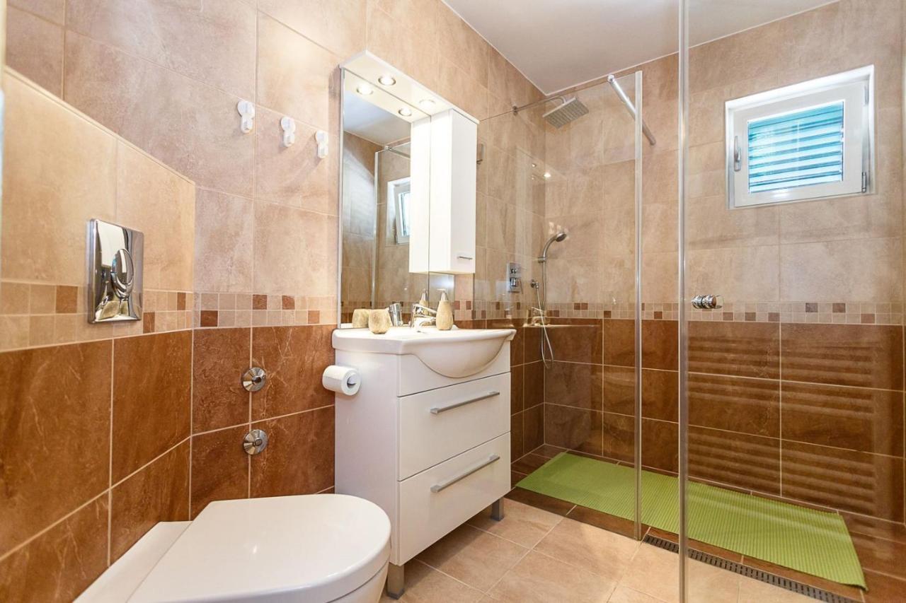 Apartment Adria 3 มาลินสกา ภายนอก รูปภาพ
