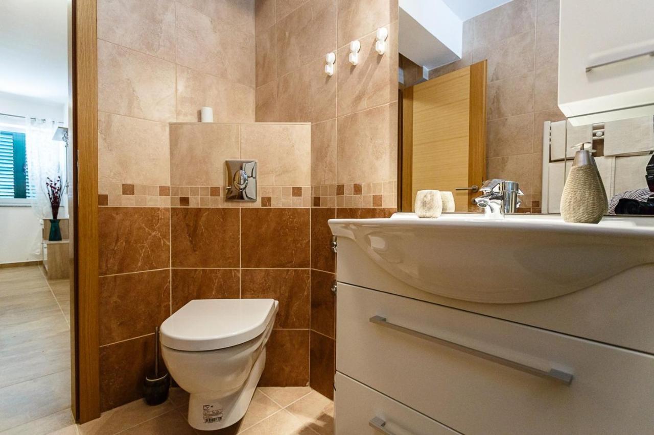Apartment Adria 3 มาลินสกา ภายนอก รูปภาพ