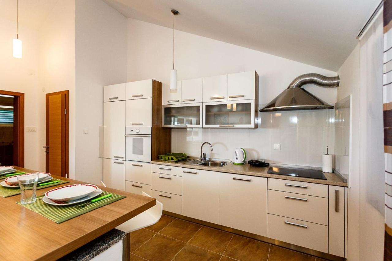 Apartment Adria 3 มาลินสกา ภายนอก รูปภาพ